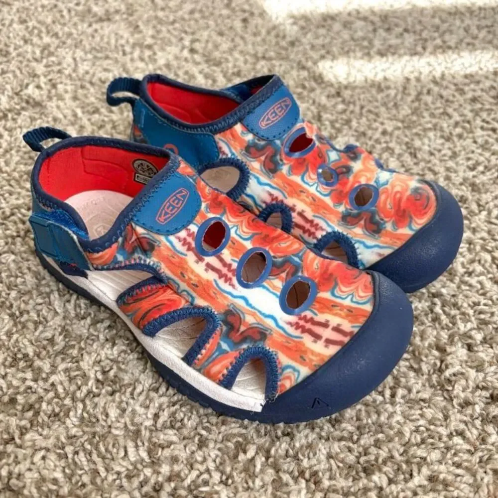 Size 12 / Girls KEEN Sandals